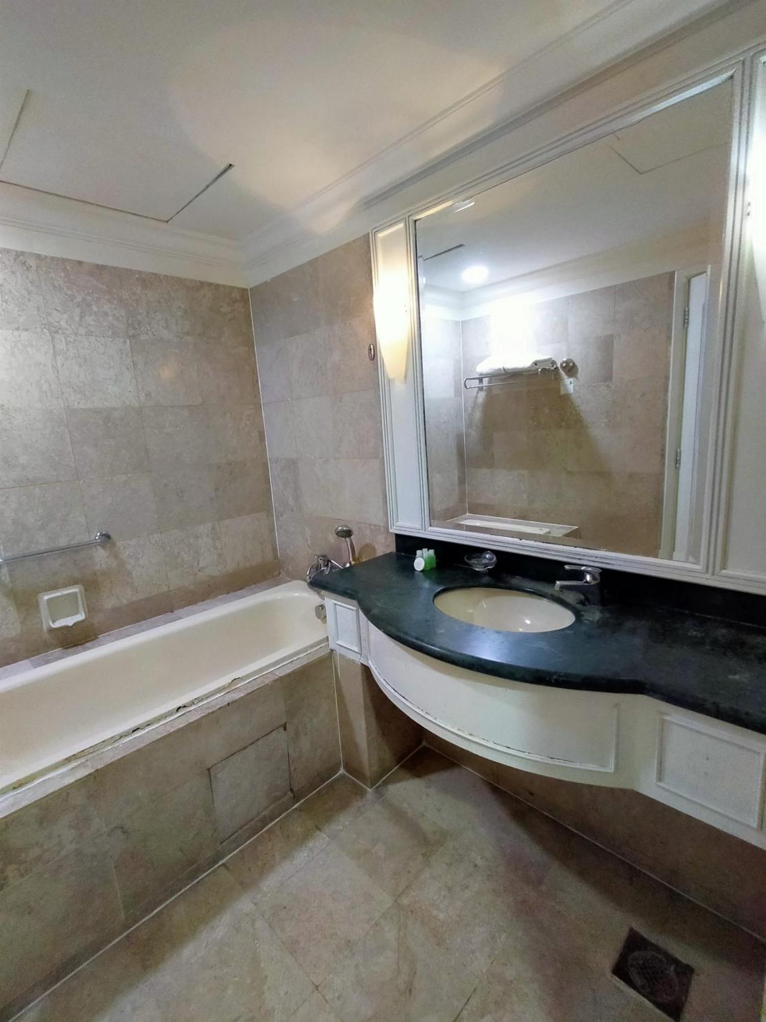 Apartment Grand Lumia At Times Square By Imam