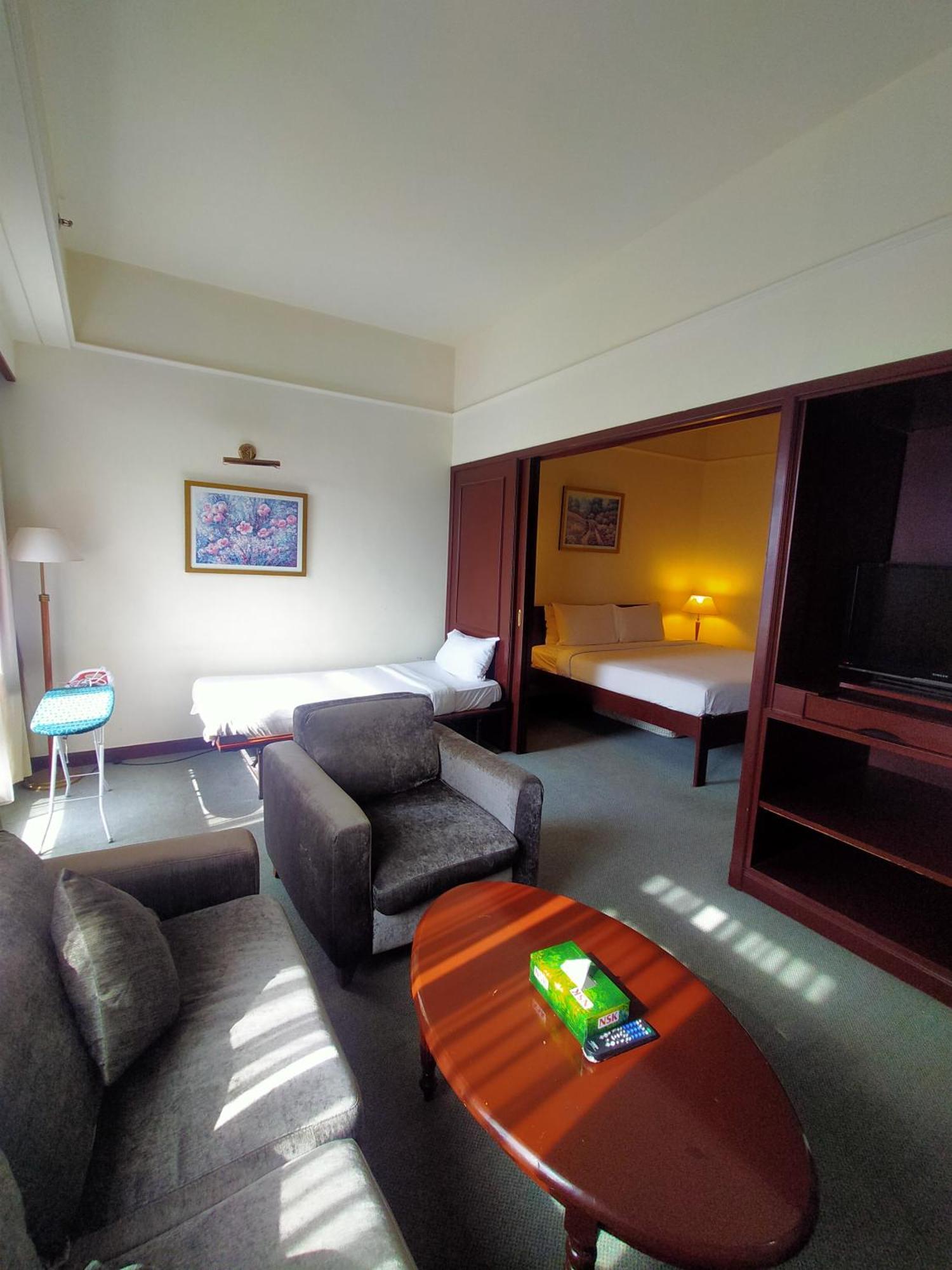 Grand Lumia At Times Square By Imam Apartment