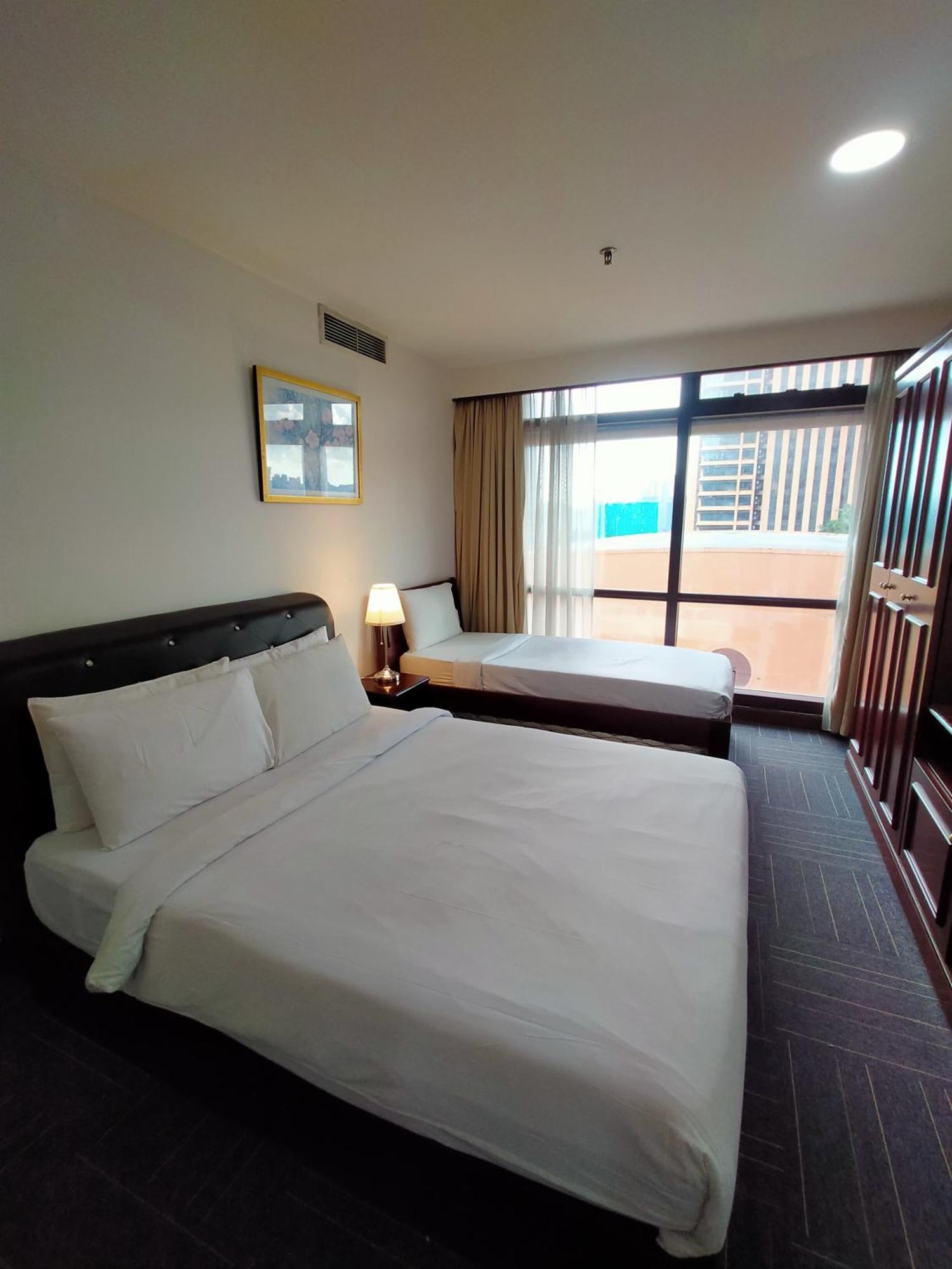 Apartment Grand Lumia At Times Square By Imam *