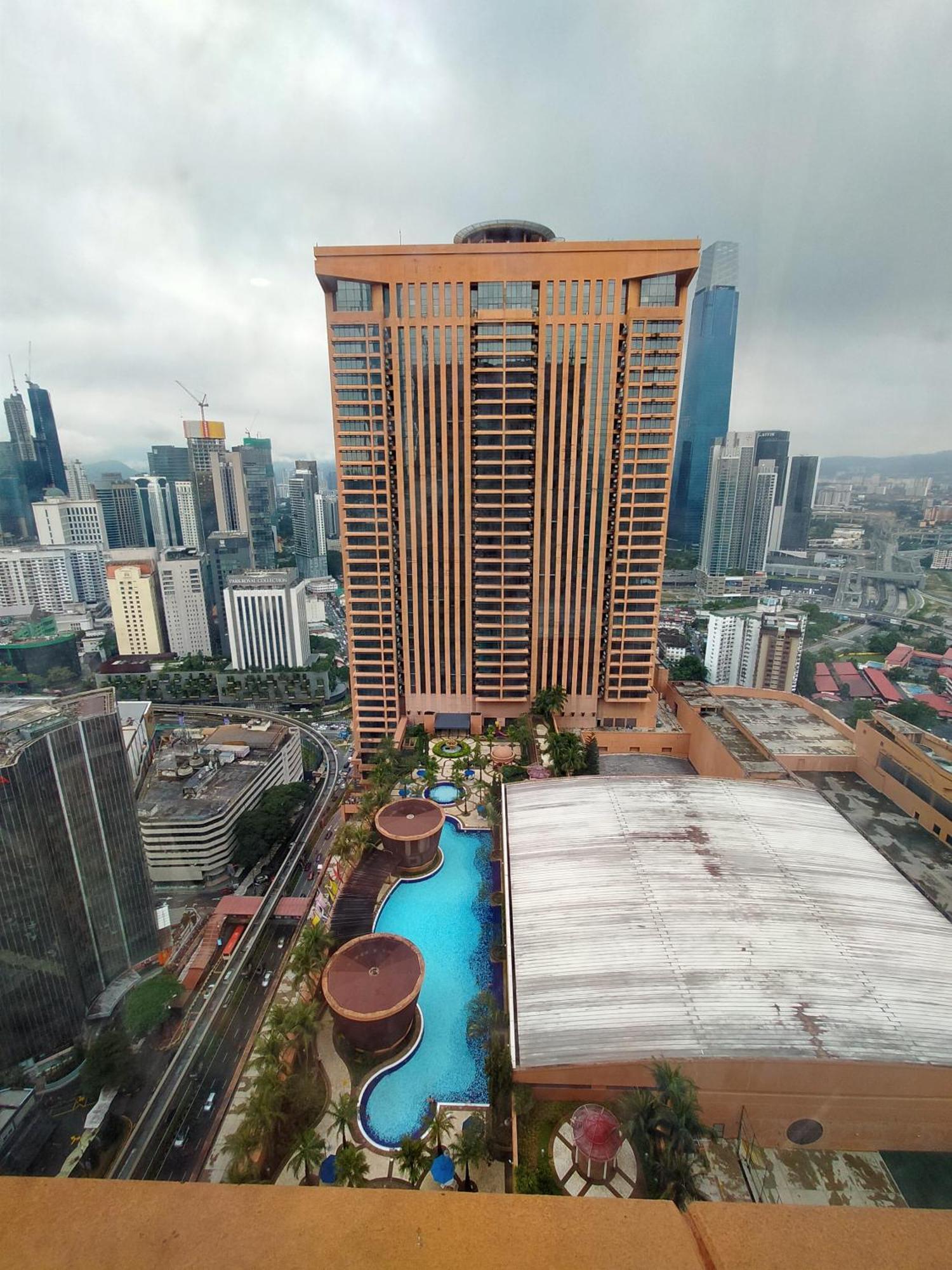 Grand Lumia At Times Square By Imam Pangsapuri